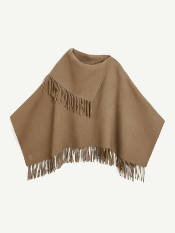 By Malene Birger Turtma poncho i uld